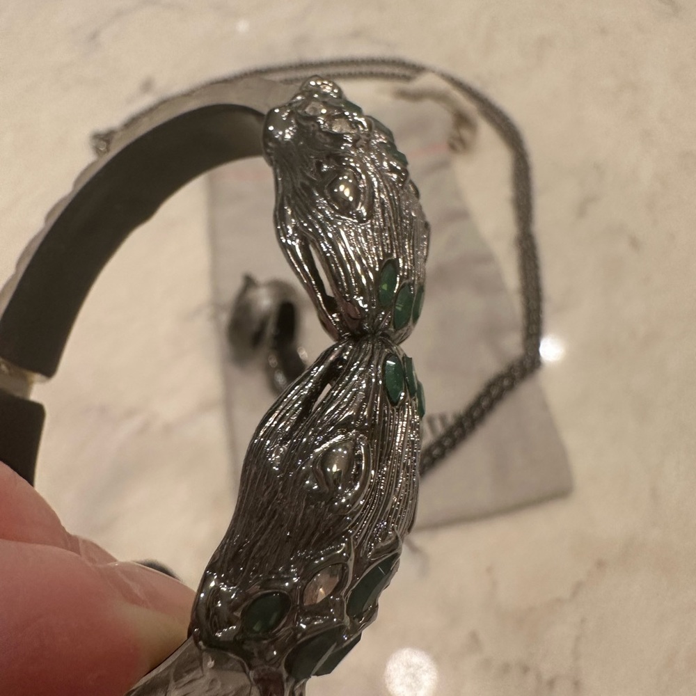 Collectors! Alexis Bittar 5 piece serpent lucite set gray w/green crystals FAB! - Picture 6 of 16